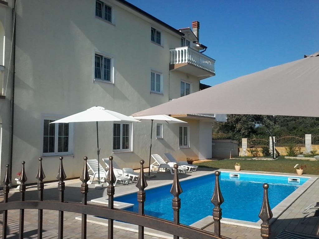 House Apartments Ariamare Poreč Eksteriør billede