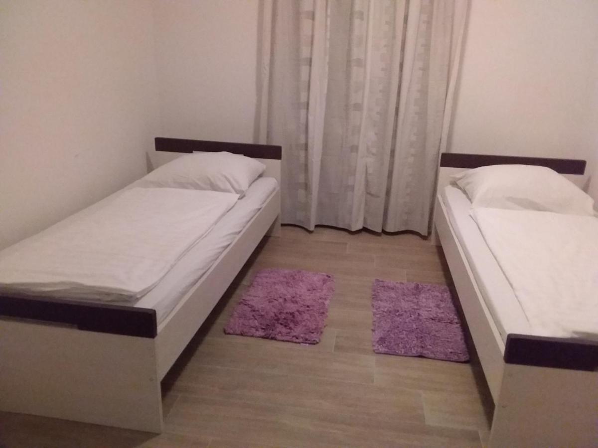 House Apartments Ariamare Poreč Eksteriør billede
